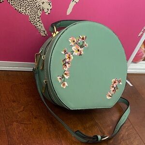 Vintage inspired Green Floral Embroidered hat Bag